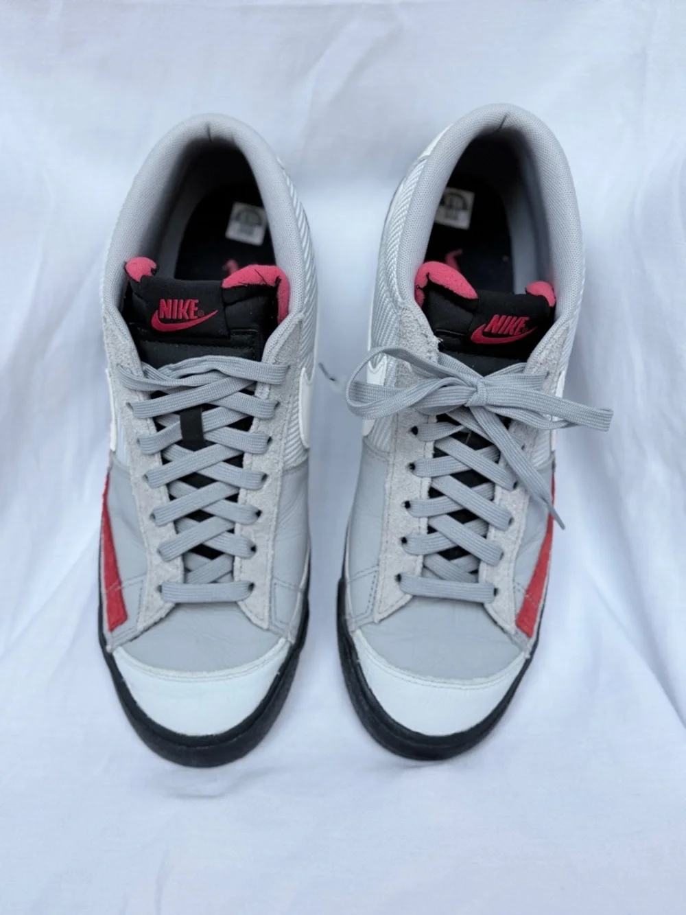 Nike Gray White Black Red Mid-Top Sneakers